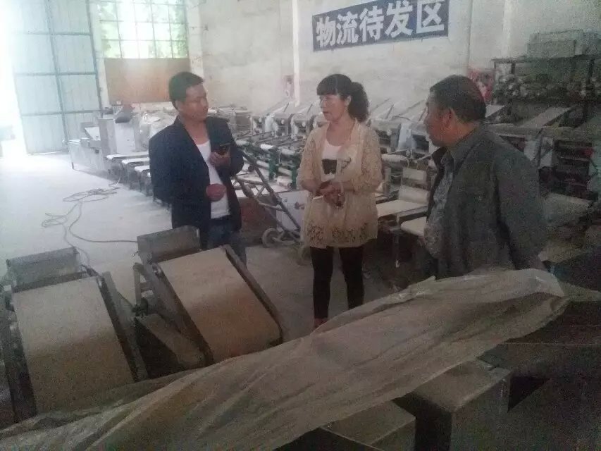 詢問(wèn)燴面機(jī)的電機(jī)是否是銅線包的