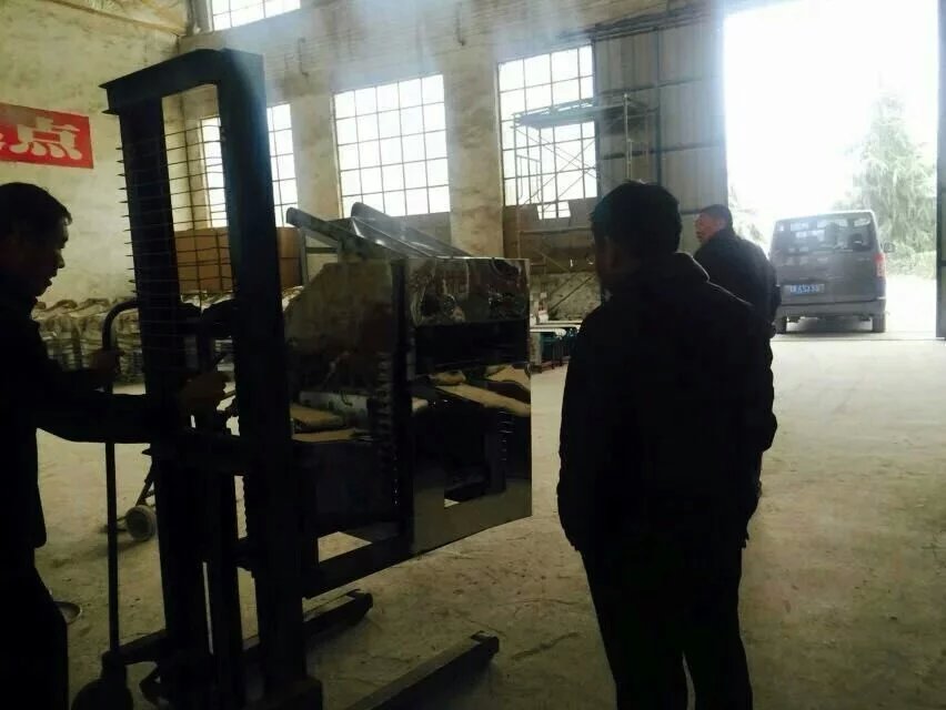 鄭州李先生面館開分店繼續(xù)購買一品鮮多功能拉面機